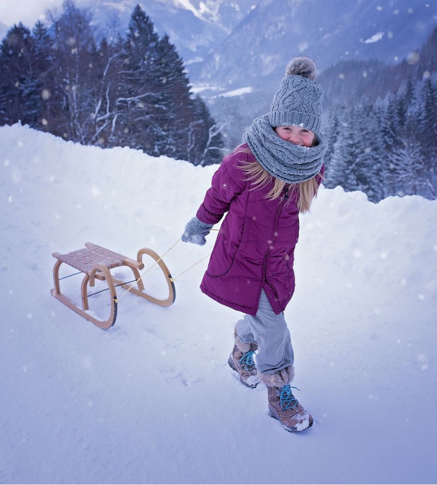 Kinder Schlitten Rutschteller blau zum Rodeln im Schnee